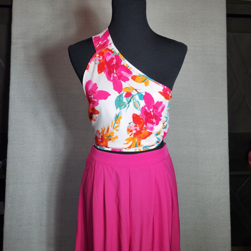 Droimp One-Shoulder Floral Crop Top with Fuchsia Wide-Leg Pants Womens L